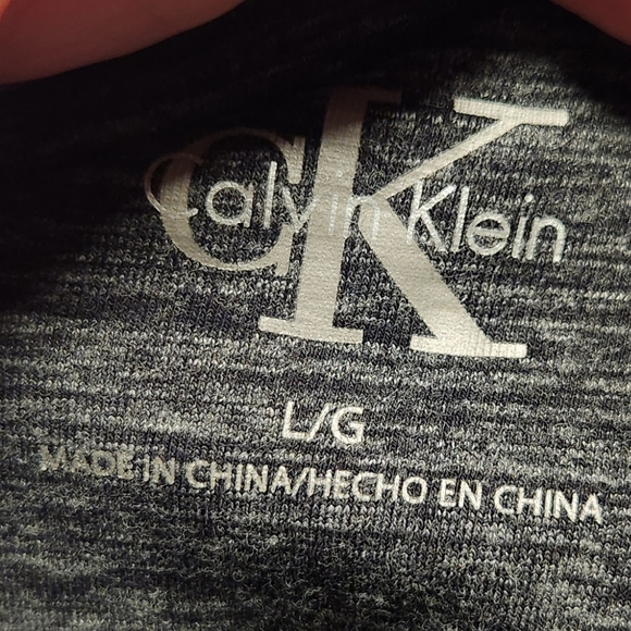 Calvin Klein Gray Textured Leggings - Picture 2 of 6